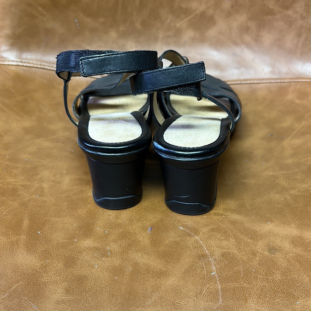Naturalizer sandals - Picture 5 of 6